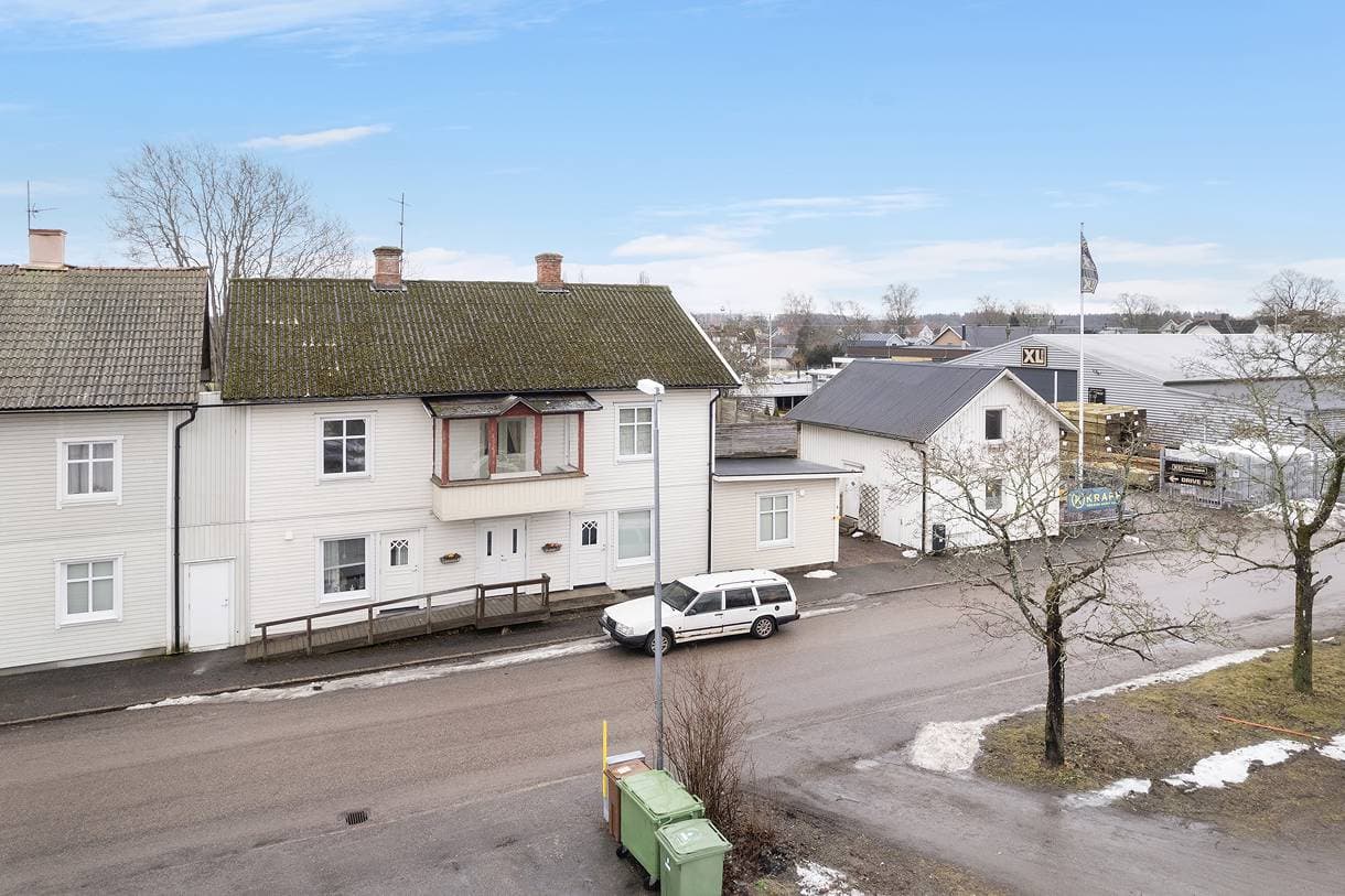 kommersiella fastigheter till salu i Brålanda kommun, Brålanda centrum – 247 kvm (bild 2)