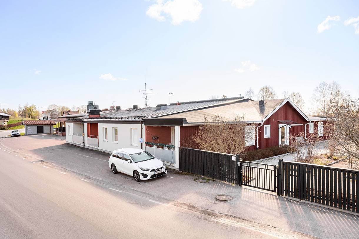 kommersiella fastigheter till salu i Bjursås kommun, Bjursås – 1848 kvm (bild 2)
