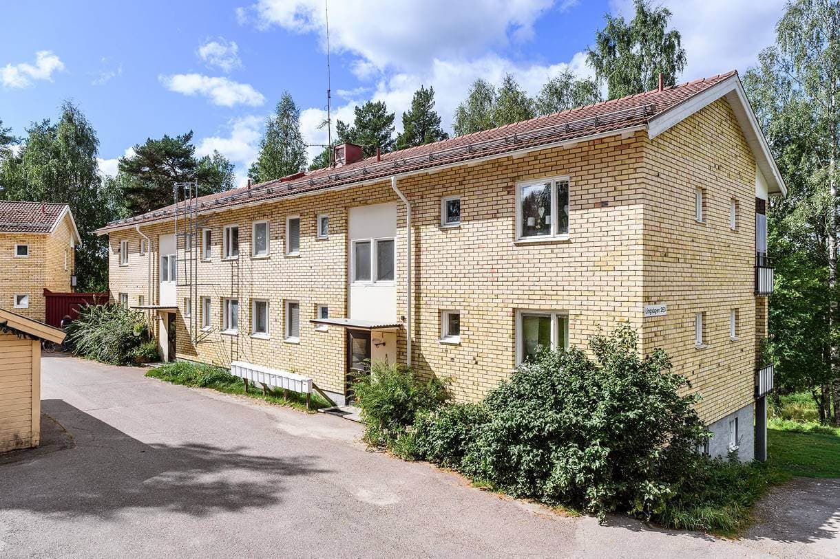 kommersiella fastigheter till salu i Linghed kommun, Linghed – 448 kvm (bild 2)